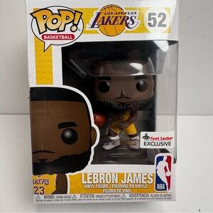 Funko Pop Basketball LeBron James Lakers #52 Foot Locker Exclusive